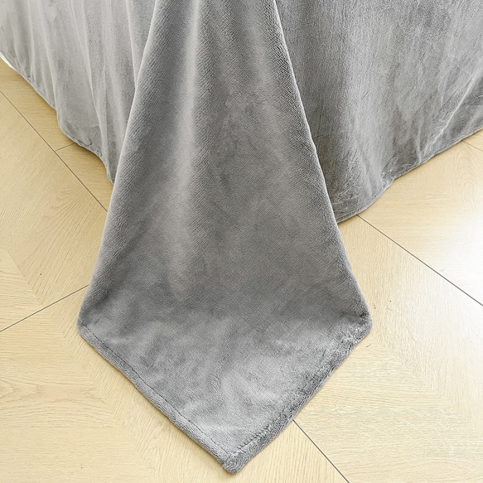 91家纺网 家纺一手货源 找家纺 金丝鸟家纺 2023新款220g全消光简约款牛奶绒四件套 条纹猫咖