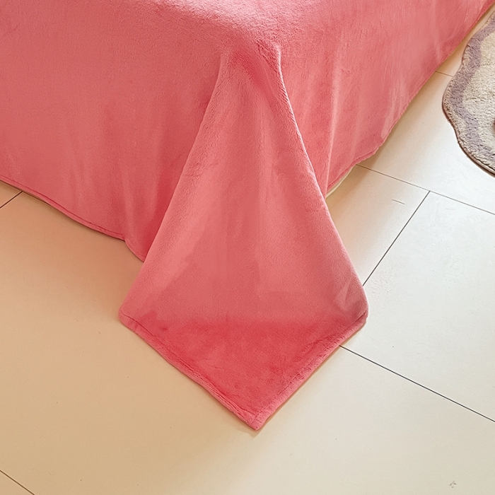 91家纺网 家纺一手货源 找家纺 金丝鸟家纺 2023新款220g全消光印花款牛奶绒四件套 爱心小恐龙