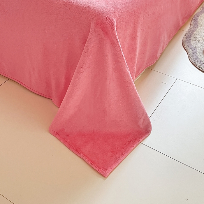 91家纺网 家纺一手货源 找家纺 金丝鸟家纺 2023新款220g全消光印花款牛奶绒四件套 多巴胺m