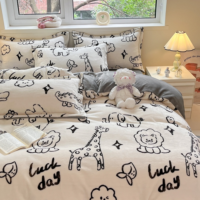 91家纺网 家纺一手货源 找家纺 金丝鸟家纺 2023新款220g全消光印花款牛奶绒四件套 简笔画