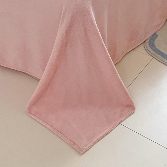 91家纺网 家纺一手货源 找家纺 金丝鸟家纺 2023新款220g全消光印花款牛奶绒四件套 罗纹小兔