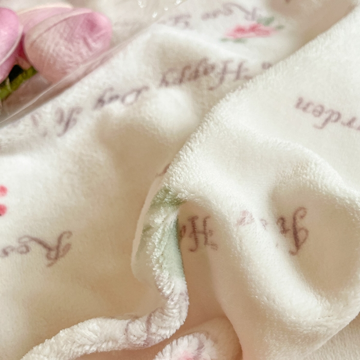 91家纺网 家纺一手货源 找家纺 金丝鸟家纺 2023新款220g全消光印花款牛奶绒四件套 罗纹小兔