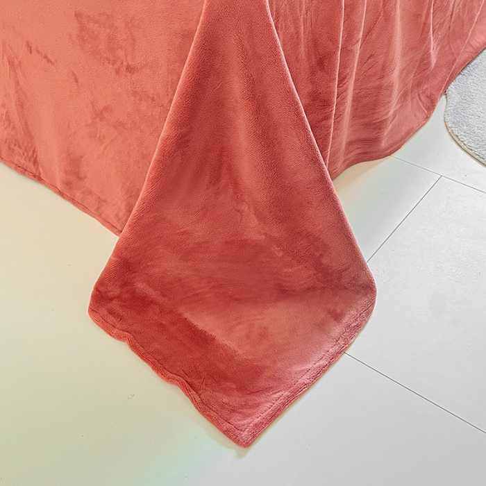 91家纺网 家纺一手货源 找家纺 金丝鸟家纺 2023新款220g全消光印花款牛奶绒四件套 知秋 红