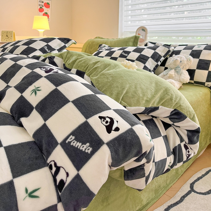 91家纺网 家纺一手货源 找家纺 金丝鸟家纺 2023新款220g全消光简约款牛奶绒四件套 棋盘国宝