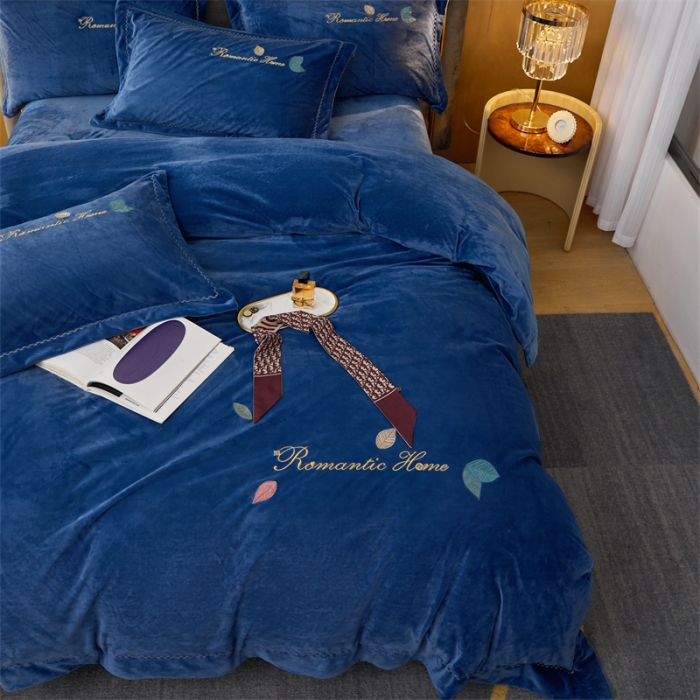 91家纺网 家纺一手货源 找家纺 （总）瑞驰家纺 2023新款A类婴儿绒刺绣加厚保暖四件套—艾丽莎