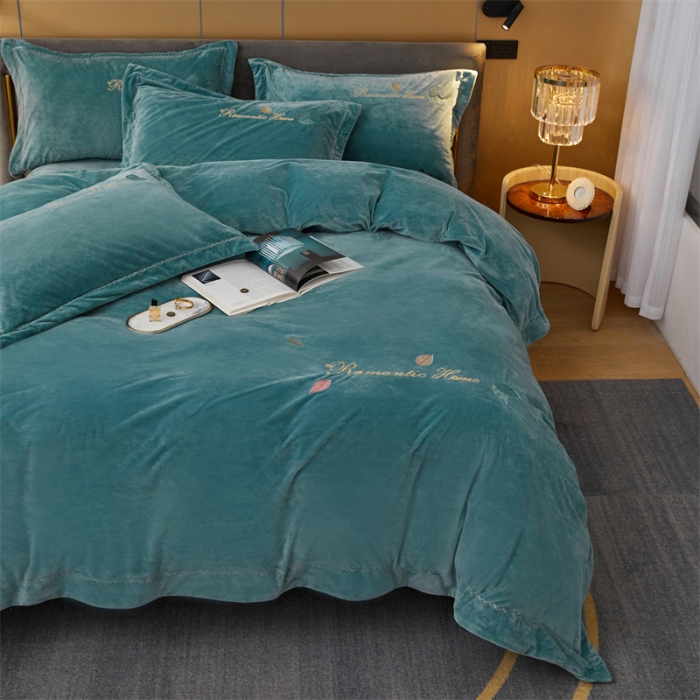 91家纺网 家纺一手货源 找家纺 瑞驰家纺 2023新款A类婴儿绒刺绣加厚保暖四件套—艾丽莎 艾丽莎-叶脉绿