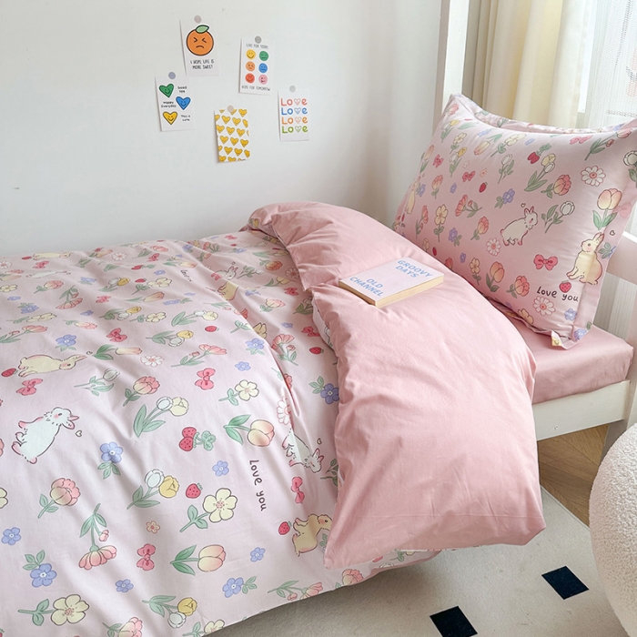 91家纺网 家纺一手货源 找家纺 金鑫汇 2023新款全棉宿舍印花三件套 荷枝桃桃