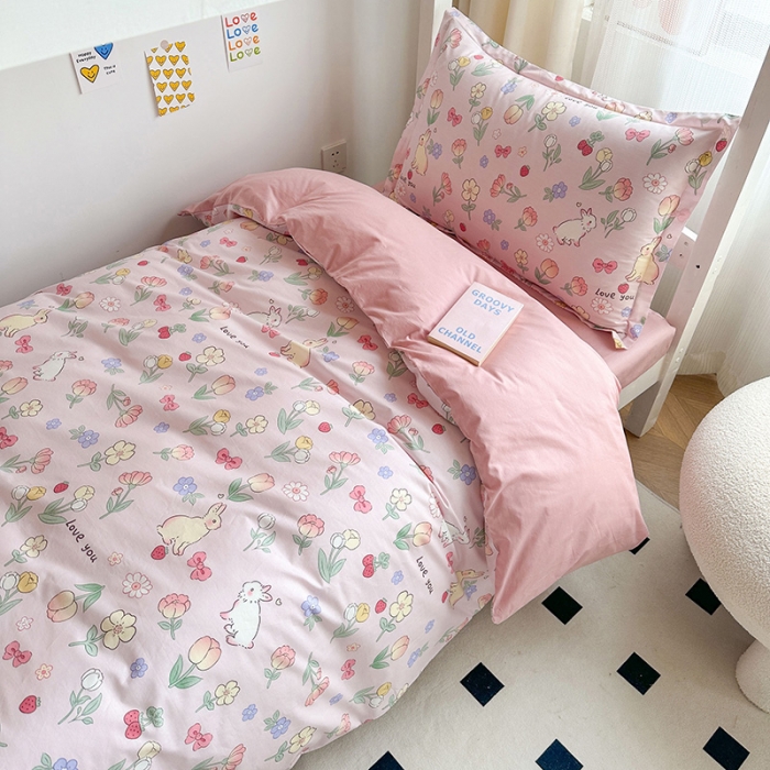 91家纺网 家纺一手货源 找家纺 金鑫汇 2023新款全棉宿舍印花三件套 荷枝桃桃