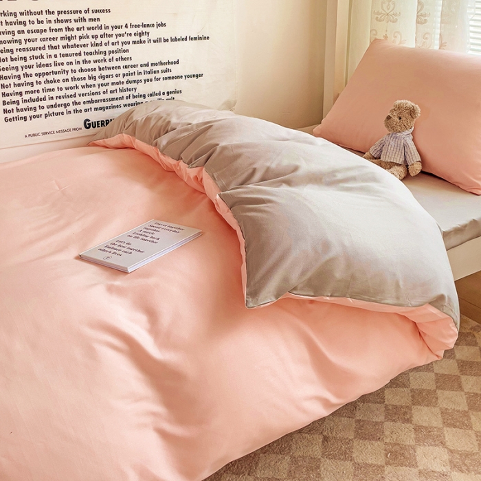 91家纺网 家纺一手货源 找家纺 曼璐 2025新款水洗棉无印风纯色条格单品被套 粉卡其