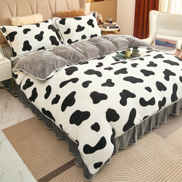 91家纺网 家纺一手货源 找家纺 凤杰 2025新款高克重7斤加厚印花牛奶绒金貂法莱绒四件套 奶牛甜心