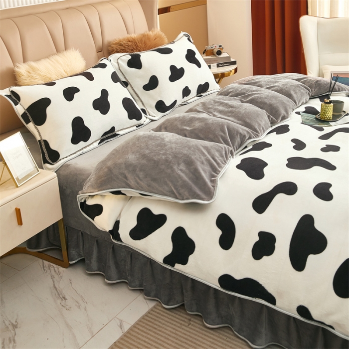 91家纺网 家纺一手货源 找家纺 凤杰 2025新款高克重7斤加厚印花牛奶绒金貂法莱绒四件套 奶牛甜心