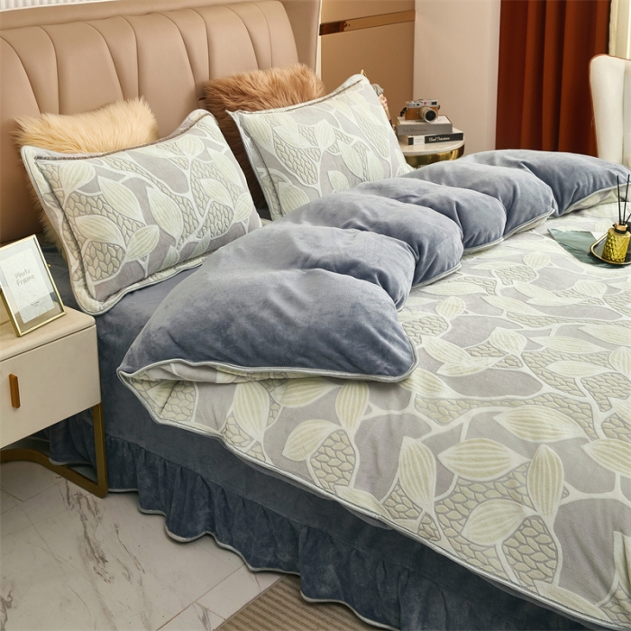 91家纺网 家纺一手货源 找家纺 凤杰 2025新款高克重7斤加厚印花牛奶绒金貂法莱绒四件套 青衫