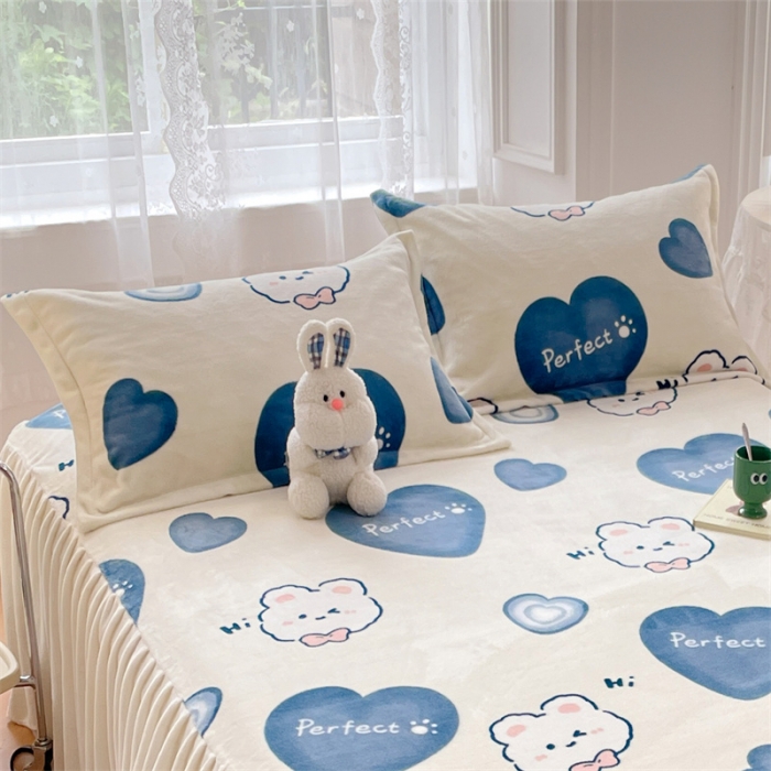 91家纺网 家纺一手货源 找家纺 梦舒羽 2025新款冬季牛奶绒枕套加厚加绒亲肤柔软枕芯套 爱心兔