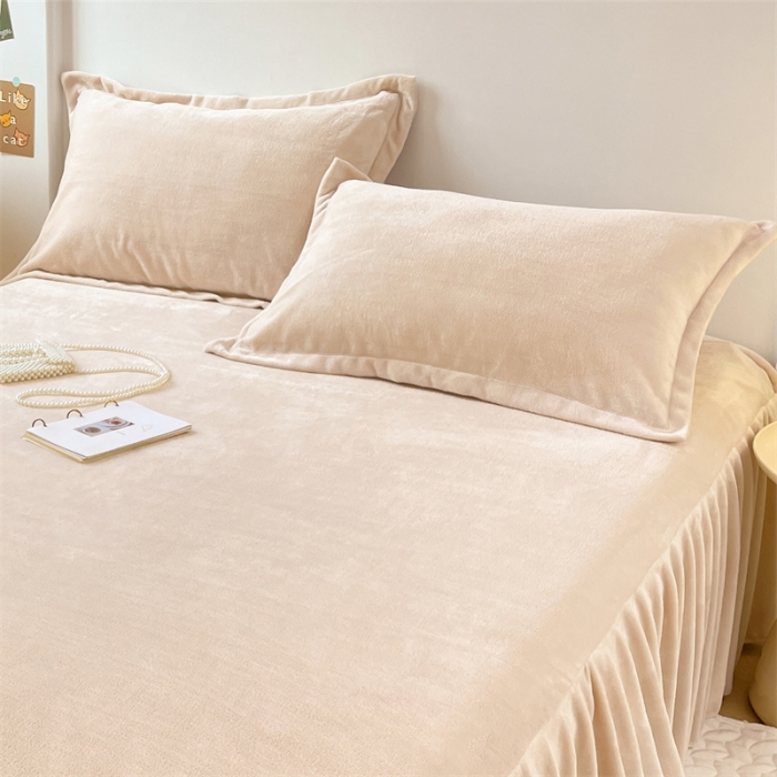 91家纺网 家纺一手货源 找家纺 梦舒羽 2025新款冬季牛奶绒枕套加厚加绒亲肤柔软枕芯套 米黄