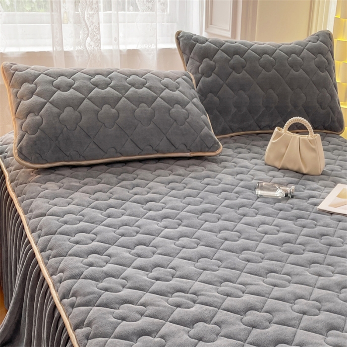 91家纺网 家纺一手货源 找家纺 梦舒羽 2025新款冬季牛奶绒夹棉加厚加绒亲肤柔软枕芯套 银优灰