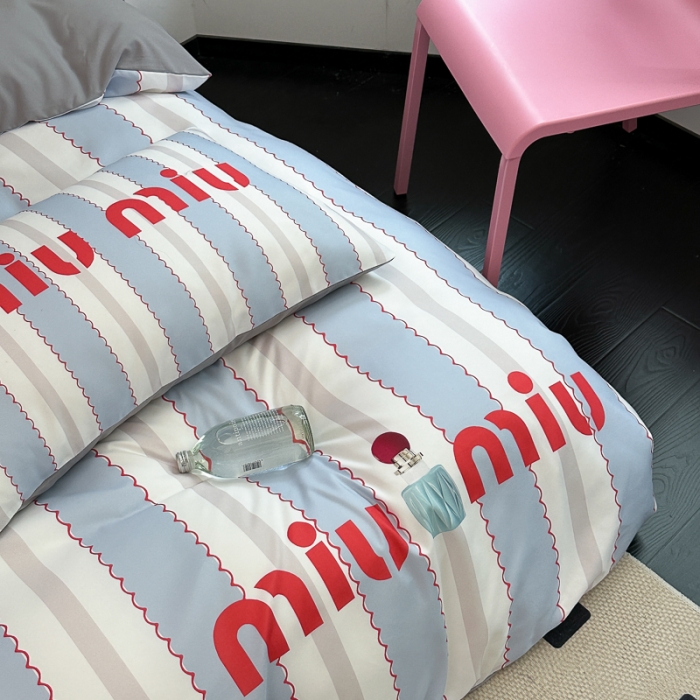 91家纺网 家纺一手货源 找家纺 摩卡 2024新款亲肤四季棉四季款现代简约系列四件套 缪缪