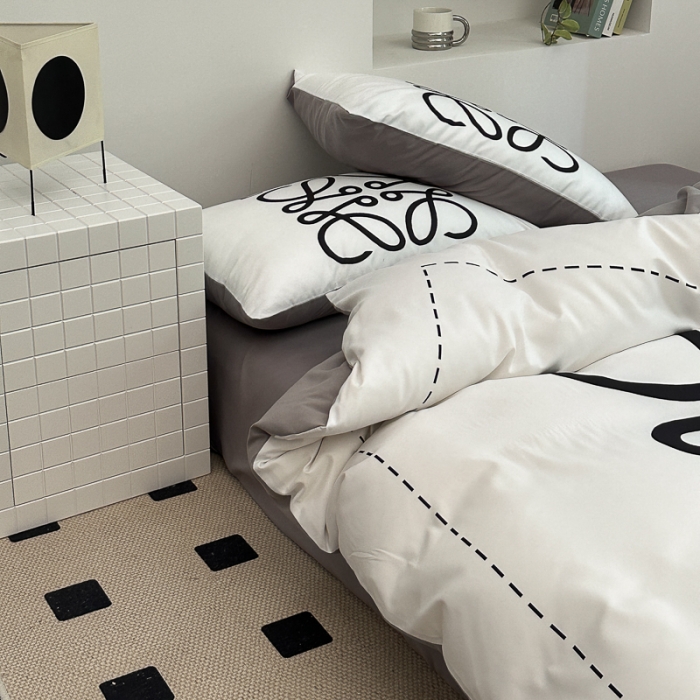 91家纺网 家纺一手货源 找家纺 摩卡 2024新款亲肤四季棉四季款现代简约系列四件套 至爱-白