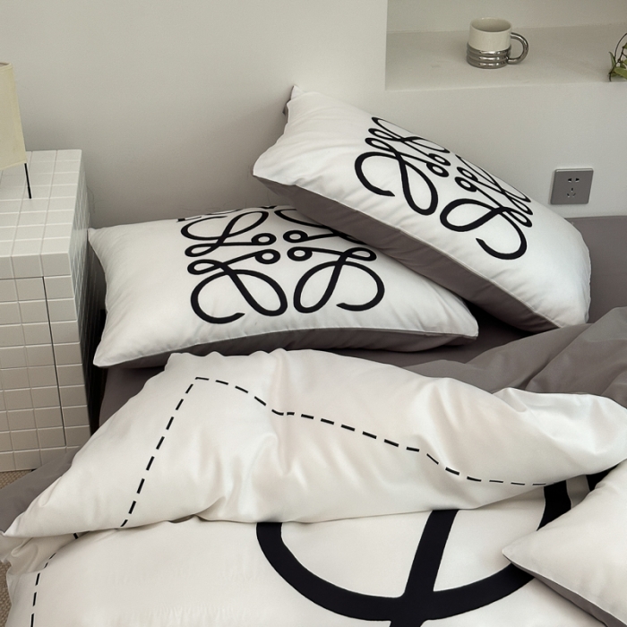 91家纺网 家纺一手货源 找家纺 摩卡 2024新款亲肤四季棉四季款现代简约系列四件套 至爱-白