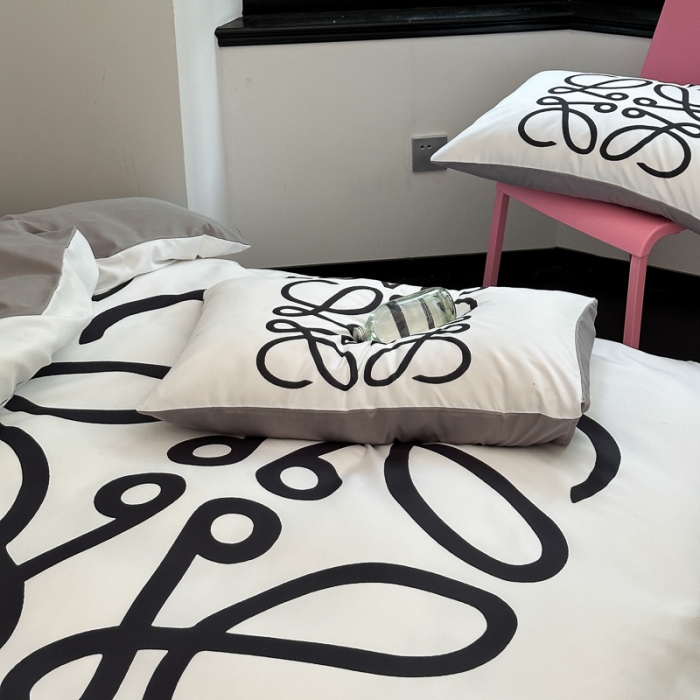 91家纺网 家纺一手货源 找家纺 摩卡 2024新款亲肤四季棉四季款现代简约系列四件套 至爱-白