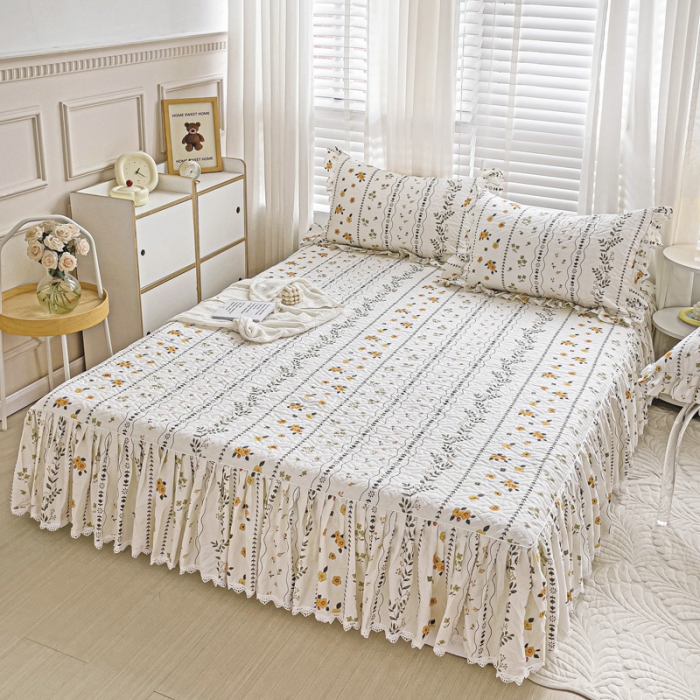 91家纺网 家纺一手货源 找家纺 罗艺轩 2024新款全棉花边床笠式夹棉床裙三件套波塞尔庄园芙拉花园