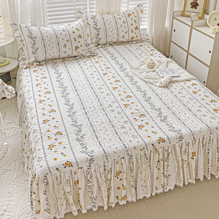 91家纺网 家纺一手货源 找家纺 罗艺轩 2024新款全棉花边床笠式夹棉床裙三件套波塞尔庄园芙拉花园
