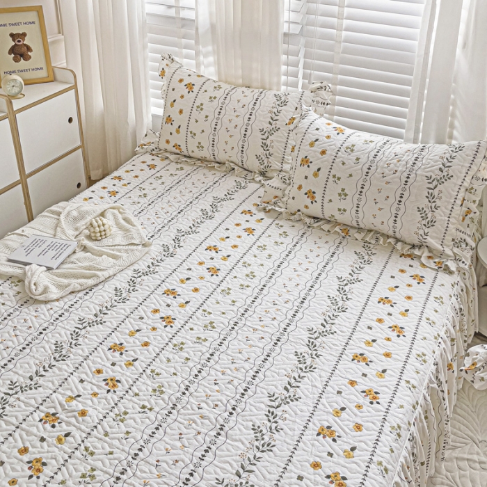 91家纺网 家纺一手货源 找家纺 罗艺轩 2024新款全棉花边床笠式夹棉床裙三件套波塞尔庄园芙拉花园