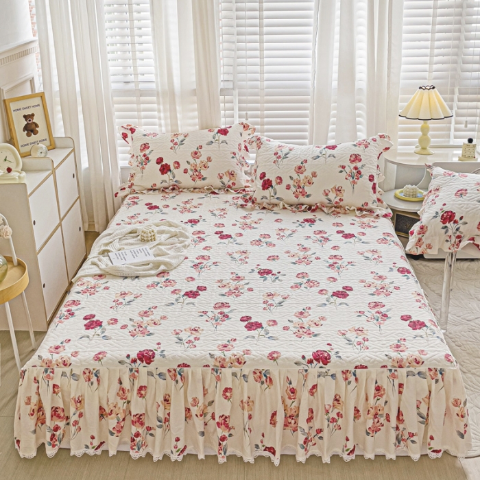 91家纺网 家纺一手货源 找家纺 罗艺轩 2024新款全棉花边床笠式夹棉床裙三件套波塞尔庄园复古花季