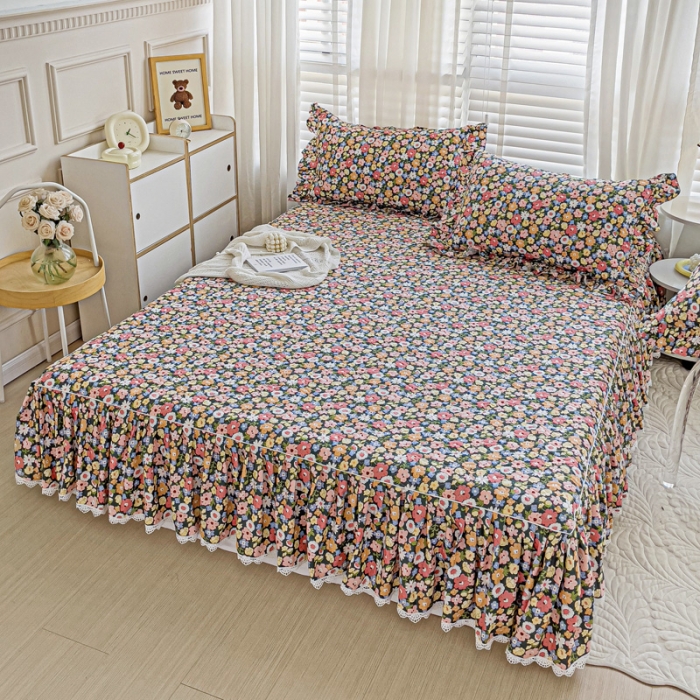 91家纺网 家纺一手货源 找家纺 罗艺轩 2024新款全棉花边床笠式夹棉床裙三件套波塞尔庄园花海