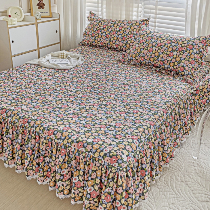 91家纺网 家纺一手货源 找家纺 罗艺轩 2024新款全棉花边床笠式夹棉床裙三件套波塞尔庄园花海