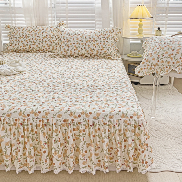 91家纺网 家纺一手货源 找家纺 罗艺轩 2024新款全棉花边床笠式夹棉床裙三件套波塞尔庄园花千朵