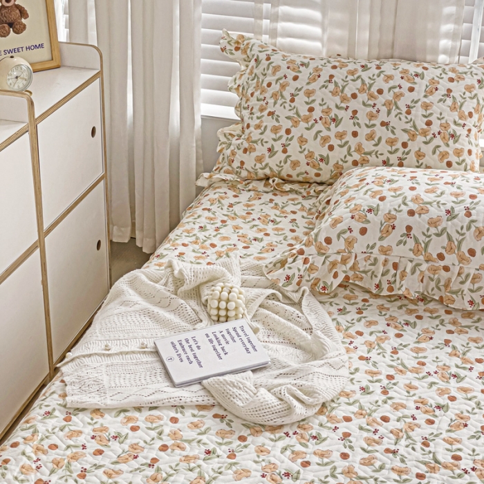 91家纺网 家纺一手货源 找家纺 罗艺轩 2024新款全棉花边床笠式夹棉床裙三件套波塞尔庄园花千朵
