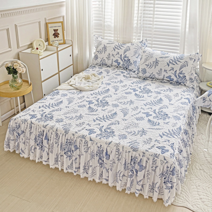 91家纺网 家纺一手货源 找家纺 罗艺轩 2024新款全棉花边床笠式夹棉床裙三件套波塞尔庄园蓝羽