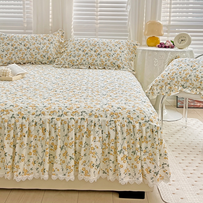 91家纺网 家纺一手货源 找家纺 罗艺轩 2024新款全棉花边床笠式夹棉床裙三件套波赛尔庄园-春风拂面