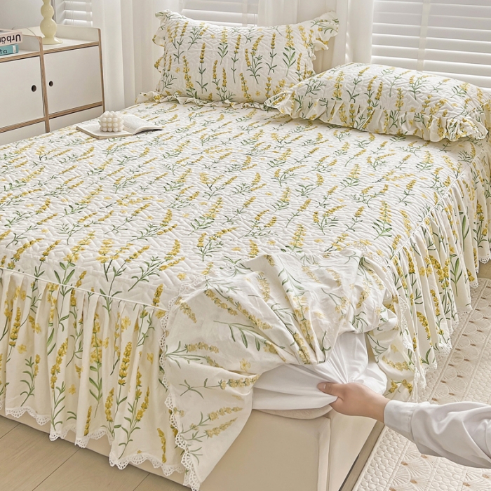 91家纺网 家纺一手货源 找家纺 罗艺轩 2024新款全棉花边床笠式夹棉床裙三件套波赛尔庄园-飘絮