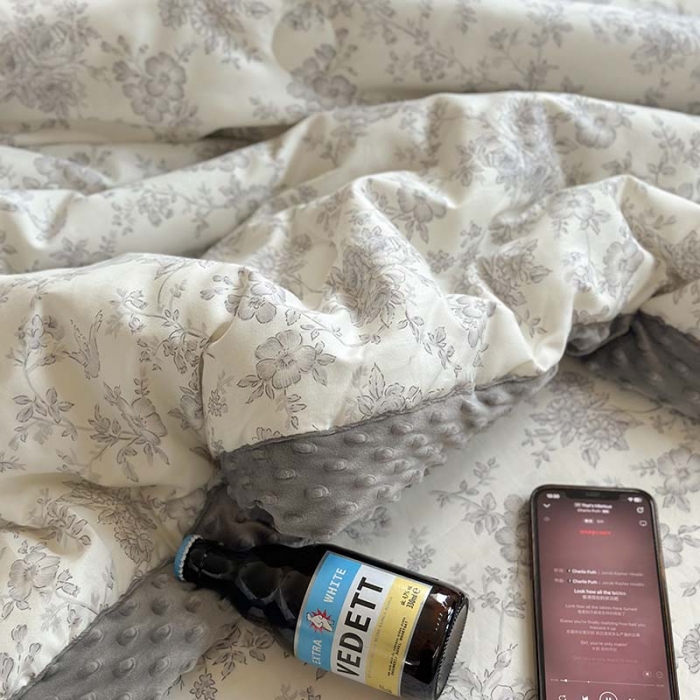 91家纺网 家纺一手货源 找家纺 星期八 2023新款复古碎花全棉豆豆春秋被四件套 白山茶