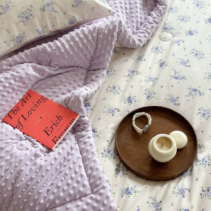 91家纺网 家纺一手货源 找家纺 星期八 2023新款复古碎花全棉豆豆春秋被四件套 风信子