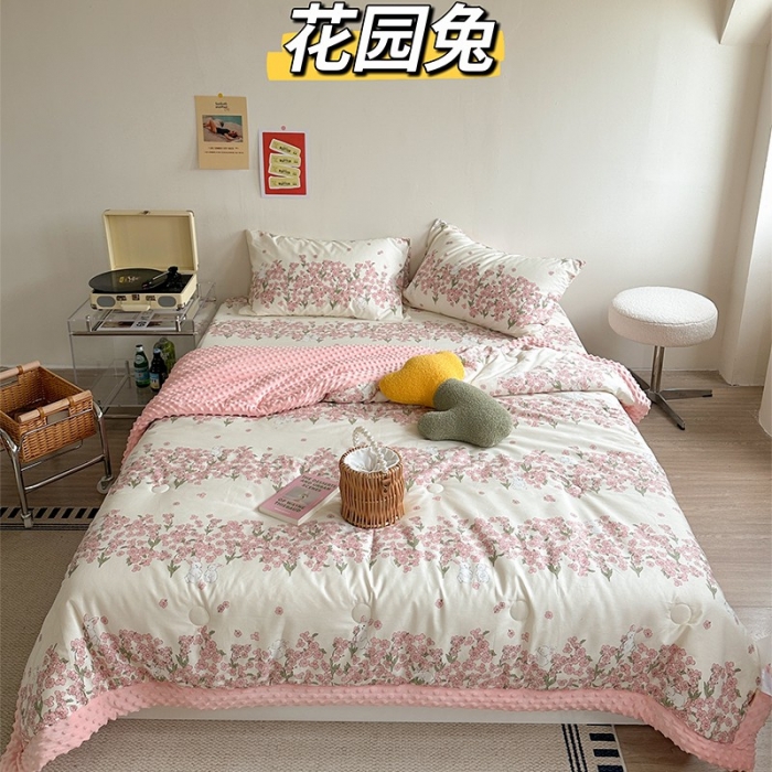 91家纺网 家纺一手货源 找家纺 星期八 2023新款复古碎花全棉豆豆春秋被四件套 花园兔