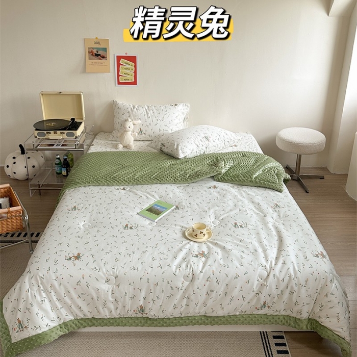 91家纺网 家纺一手货源 找家纺 星期八 2023新款复古碎花全棉豆豆春秋被四件套 精灵兔