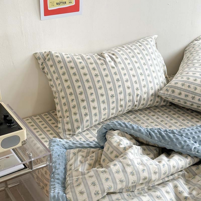 91家纺网 家纺一手货源 找家纺 星期八 2023新款复古碎花全棉豆豆春秋被四件套 可可庄园