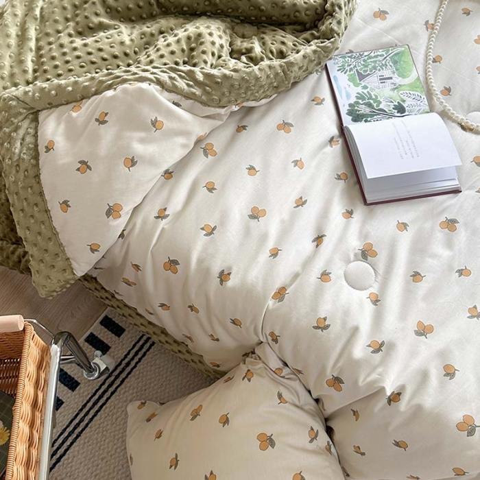 91家纺网 家纺一手货源 找家纺 星期八 2023新款复古碎花全棉豆豆春秋被四件套 小枇杷