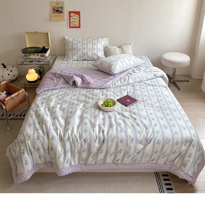 91家纺网 家纺一手货源 找家纺 星期八 2023新款复古碎花全棉豆豆春秋被四件套 薰衣草