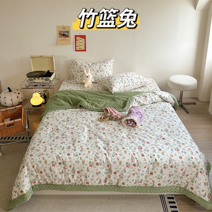 91家纺网 家纺一手货源 找家纺 星期八 2023新款复古碎花全棉豆豆春秋被四件套 竹篮兔