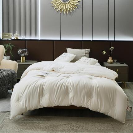 91家纺网 家纺一手货源 找家纺 巴宝路 2025新款亲肤牛奶大豆被 牛奶大豆被 白