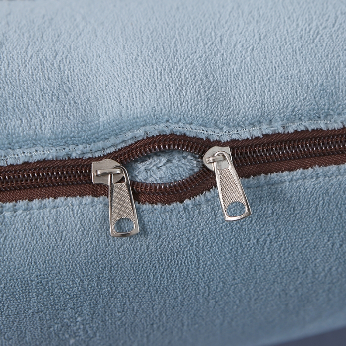 91家纺网 家纺一手货源 找家纺 伊可爱抱枕被 2023新款牛奶绒绣花抱枕被 花之恋-湖兰