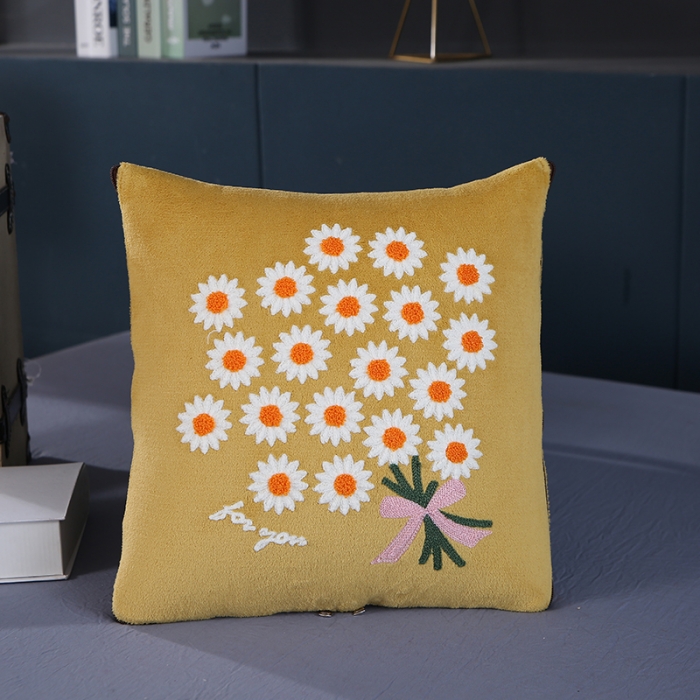 91家纺网 家纺一手货源 找家纺 伊可爱抱枕被 2023新款牛奶绒绣花抱枕被 花之恋-姜黄