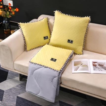 91家纺网 家纺一手货源 找家纺 (总) 伊可爱抱枕被 2023新款全棉色织小提花小清新多针抱枕被