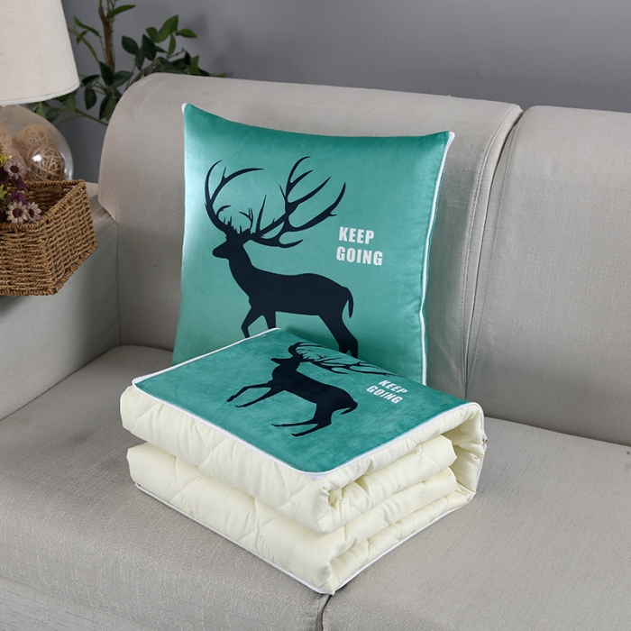 91家纺网 家纺一手货源 找家纺 伊可爱抱枕被 2023新款水晶超柔磨毛四季多针抱枕被 鹿利