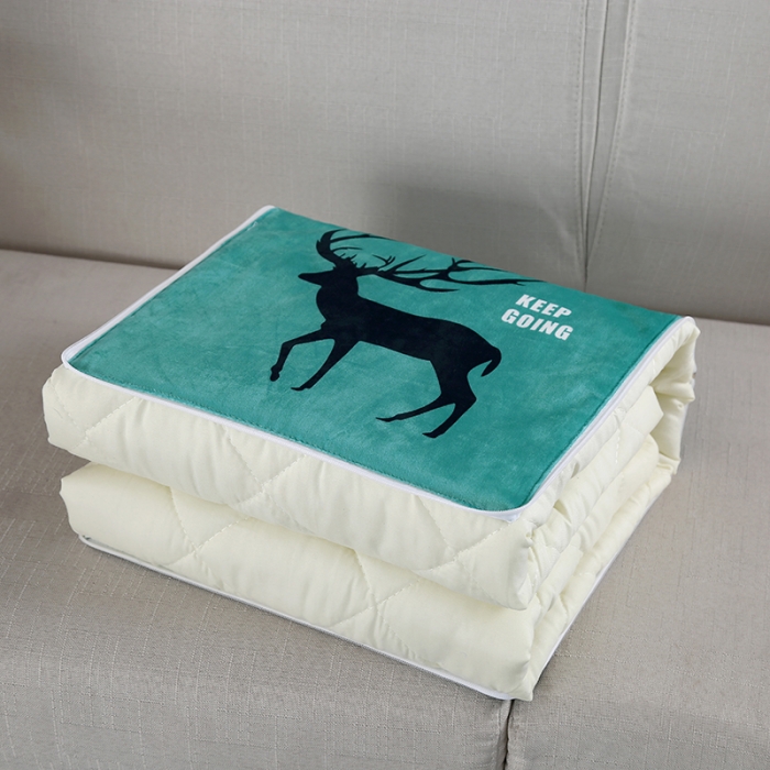 91家纺网 家纺一手货源 找家纺 伊可爱抱枕被 2023新款水晶超柔磨毛四季多针抱枕被 鹿利