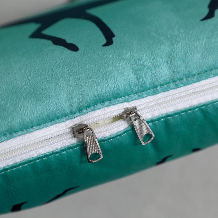 91家纺网 家纺一手货源 找家纺 伊可爱抱枕被 2023新款水晶超柔磨毛四季多针抱枕被 鹿利