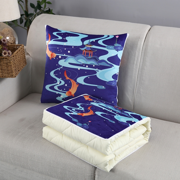 91家纺网 家纺一手货源 找家纺 伊可爱抱枕被 2023新款水晶超柔磨毛四季多针抱枕被 跃龙门